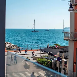 Bed & Breakfast Partenope Luxury, Naples