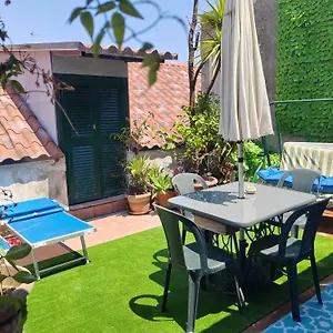 Bed & Breakfast Casa Lego Small With Terrace, Naples