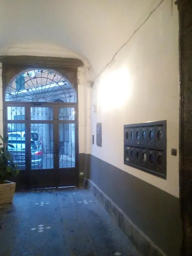 ** Bed & Breakfast Vacanze Partenopee Naples Italy